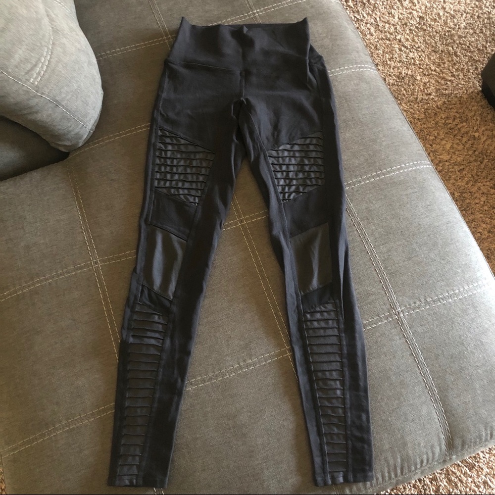 ALO yoga High-Waist Moto Legging